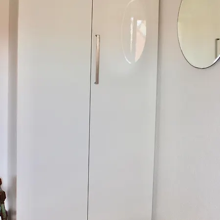 Roemerstrasse ניאוס