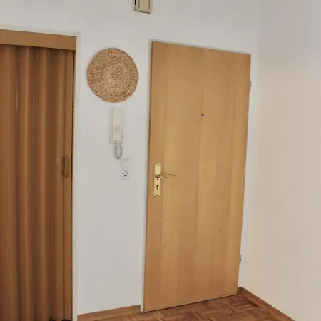 דירה Roemerstrasse